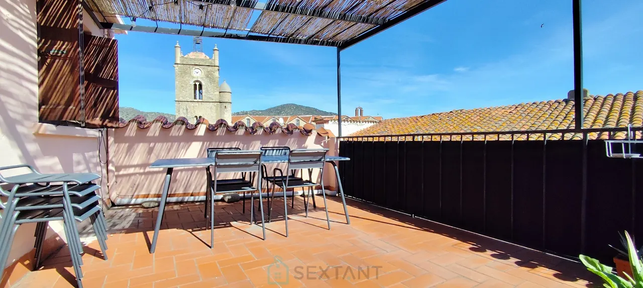 Photo of 6 room character house with terrace