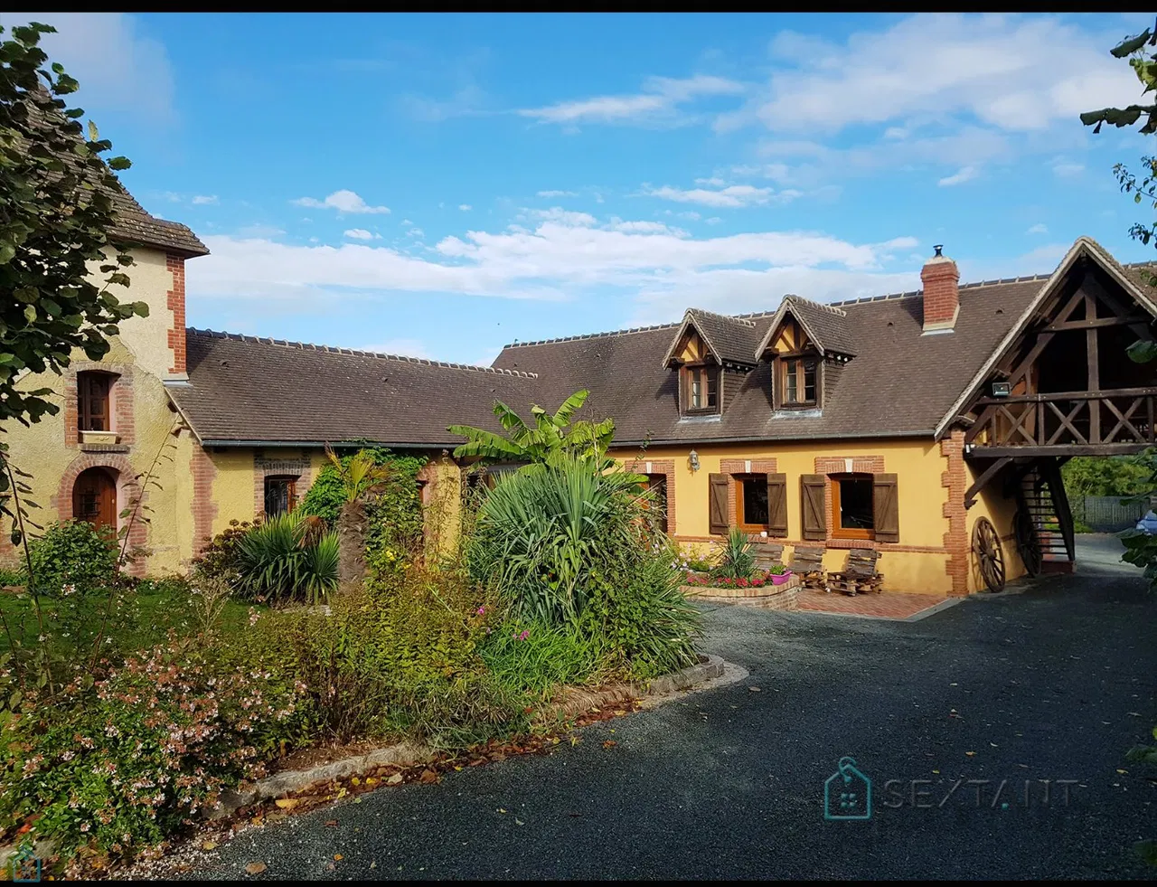 House · FONTAINE BELLENGER