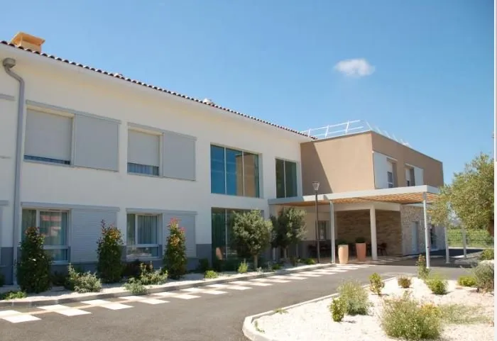 Foto di INVESTIMENTO IN AFFITTO – ST GEORGES D'ORQUES - Residence Ehpad Notre Dame du Bon Accueil - Rendimento del 6,05%.