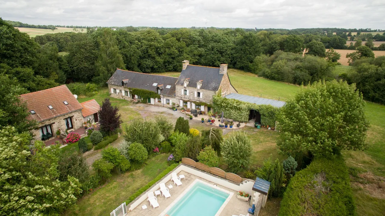 Photo of Brittany lifestyle property with large gîte, pool and 1.6 hectares – home and income near Pontivy