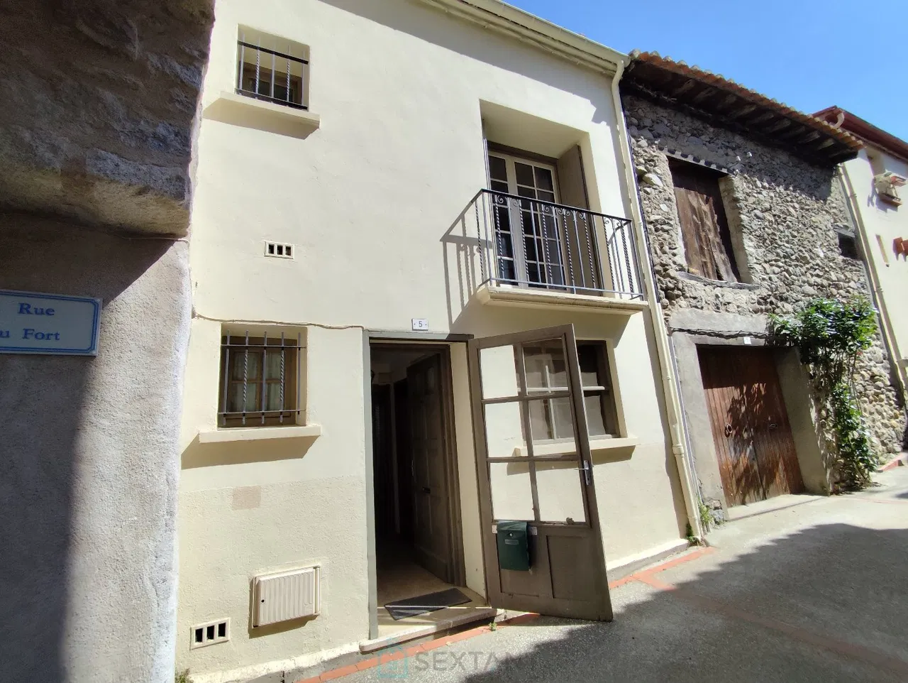 Haus · MARQUIXANES