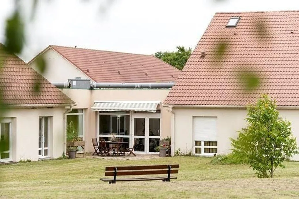 Foto di INVESTIMENTO IN AFFITTO – GASVILLE - OISEME – Residenza Ehpad Les Jardins d'Ariane - Redditività 7,25%