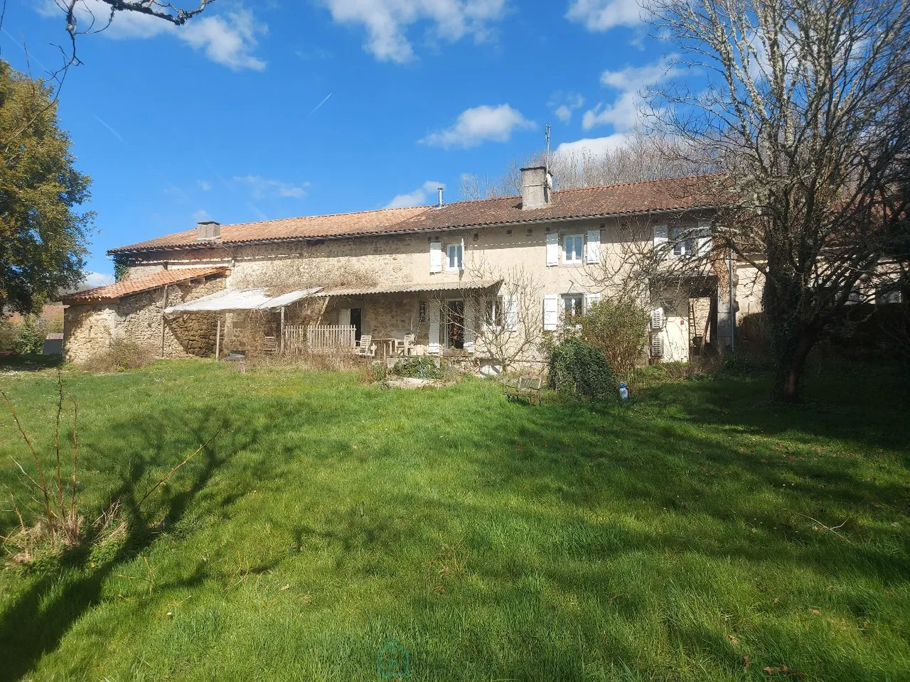 Photo of Magnificent farmhouse in the Dordogne, Périgord-Limousin Regional Natural Park