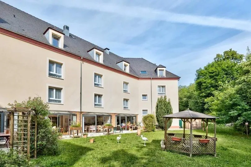 Foto di INVESTIMENTO IN AFFITTO – SAINT-LUBIN-DES-JONCHERETS – Residenza Ehpad Chateau du Haut-Venay – Redditività 7,25%