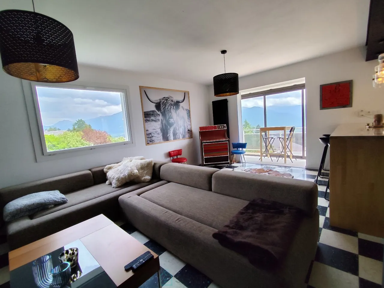 Photo of House 8 rooms (2 units) with garden, car park