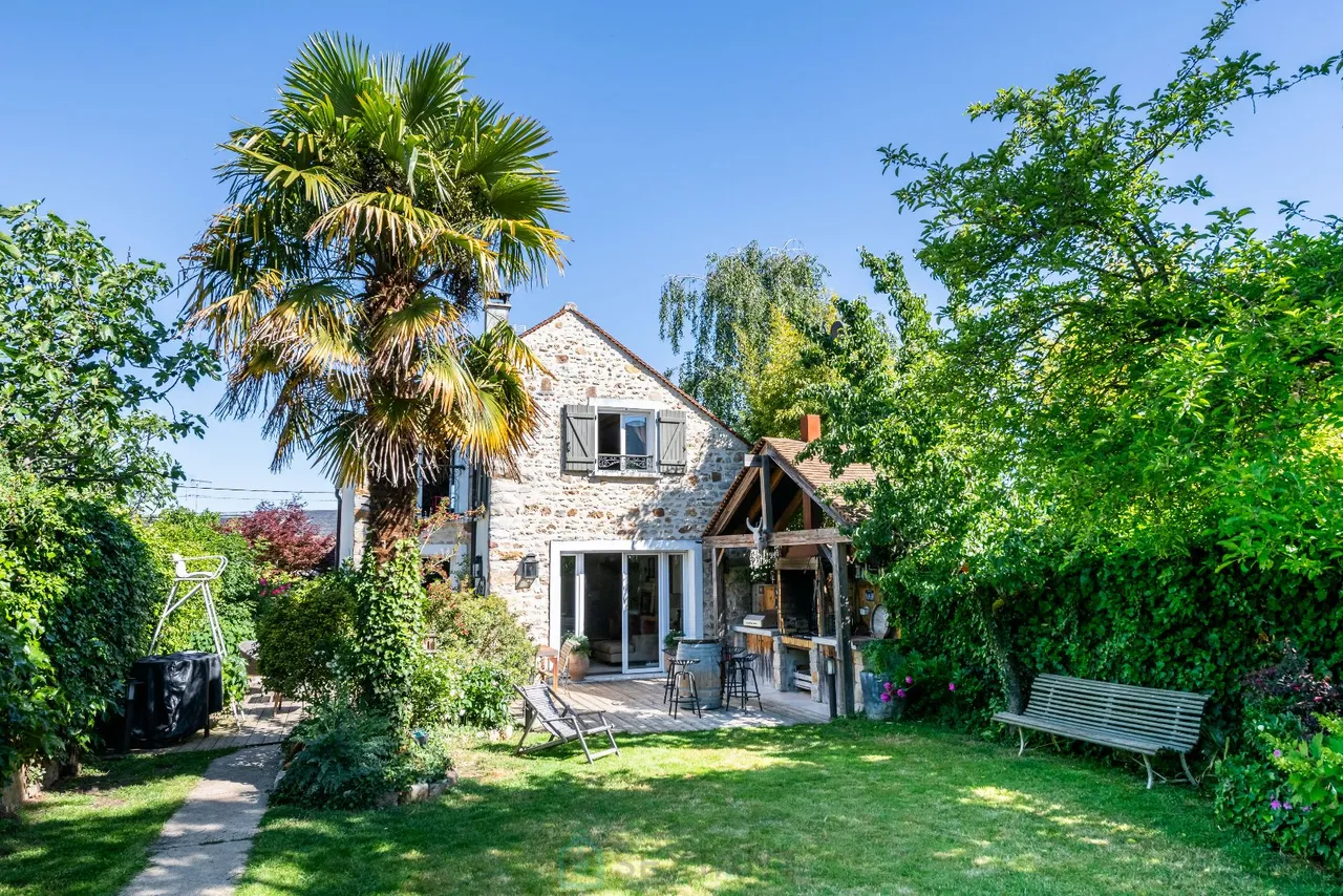 Photo of maison de caractere · MENNECY