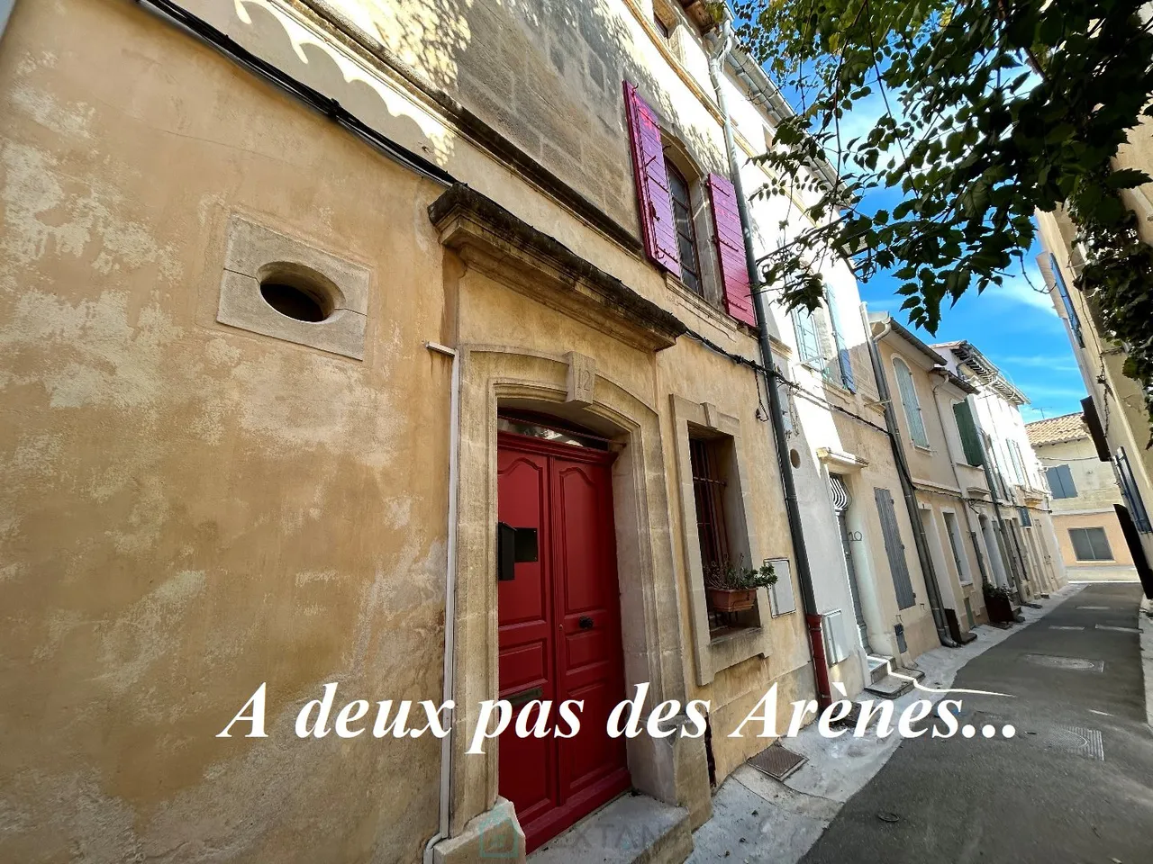 Townhouse in Arles - Historic Hauture District Near Arena