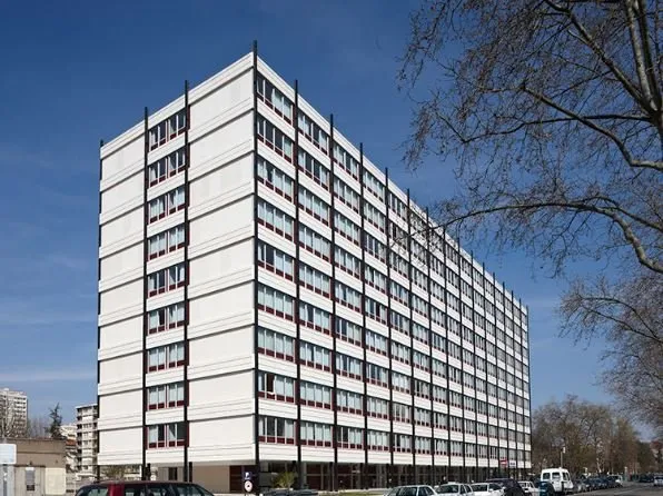 Foto di INVESTISSEMENT LOCATIF – VILLEURBANNE – Résidence Étudiante Cosy Home Hermès – 5.35 % de rentabilité