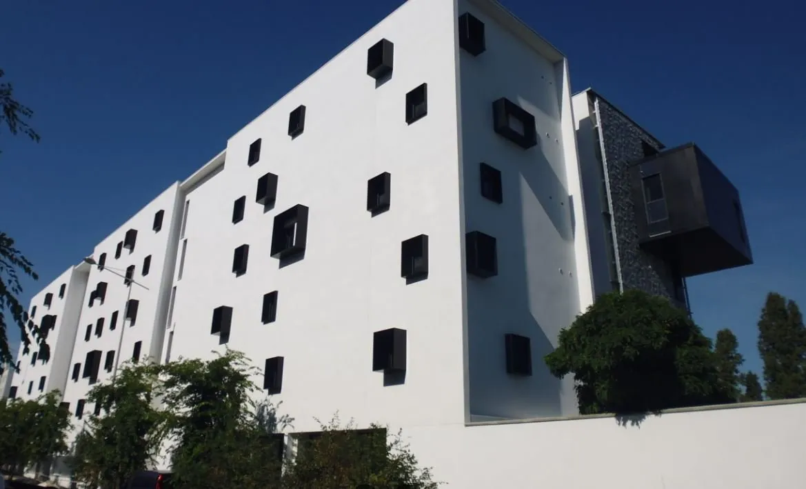 Foto di INVESTIMENTO IN AFFITTO – Rungis – Villa Paris Orly Residenza Commerciale – Rendimento 7,40%