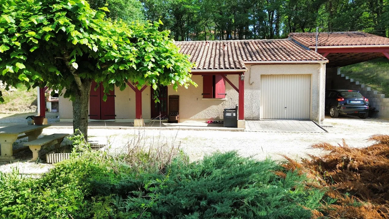 Haus · VALOJOULX