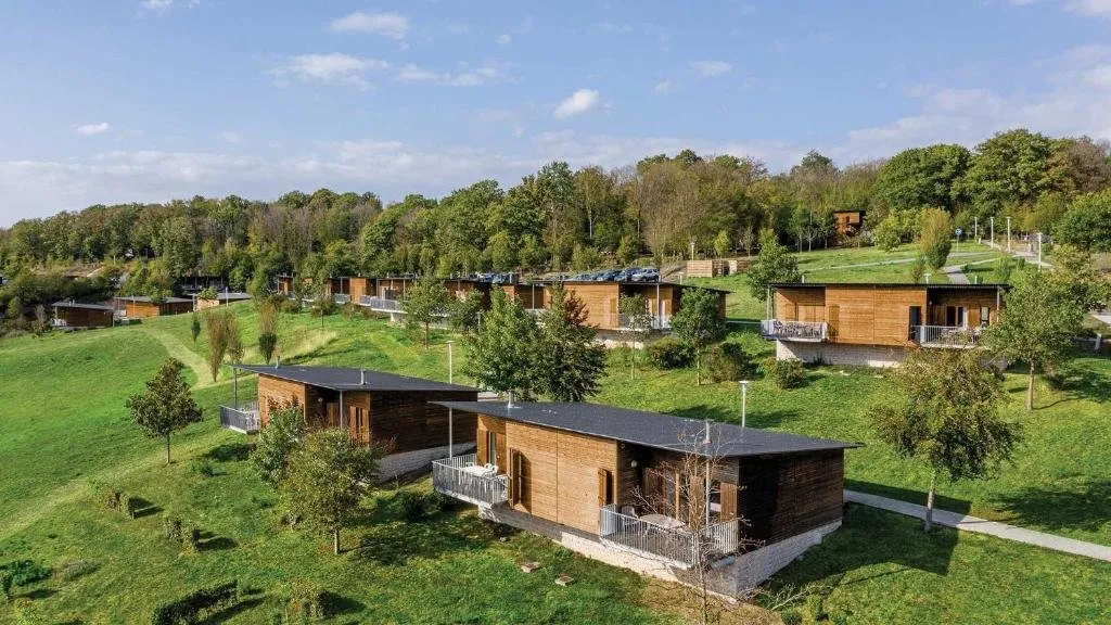 Foto di INVESTIMENTO IN AFFITTO – EPPE-SAUVAGE – Residence Madame Vacances Les Cottages de Valjoly - Rendimento del 6,02%