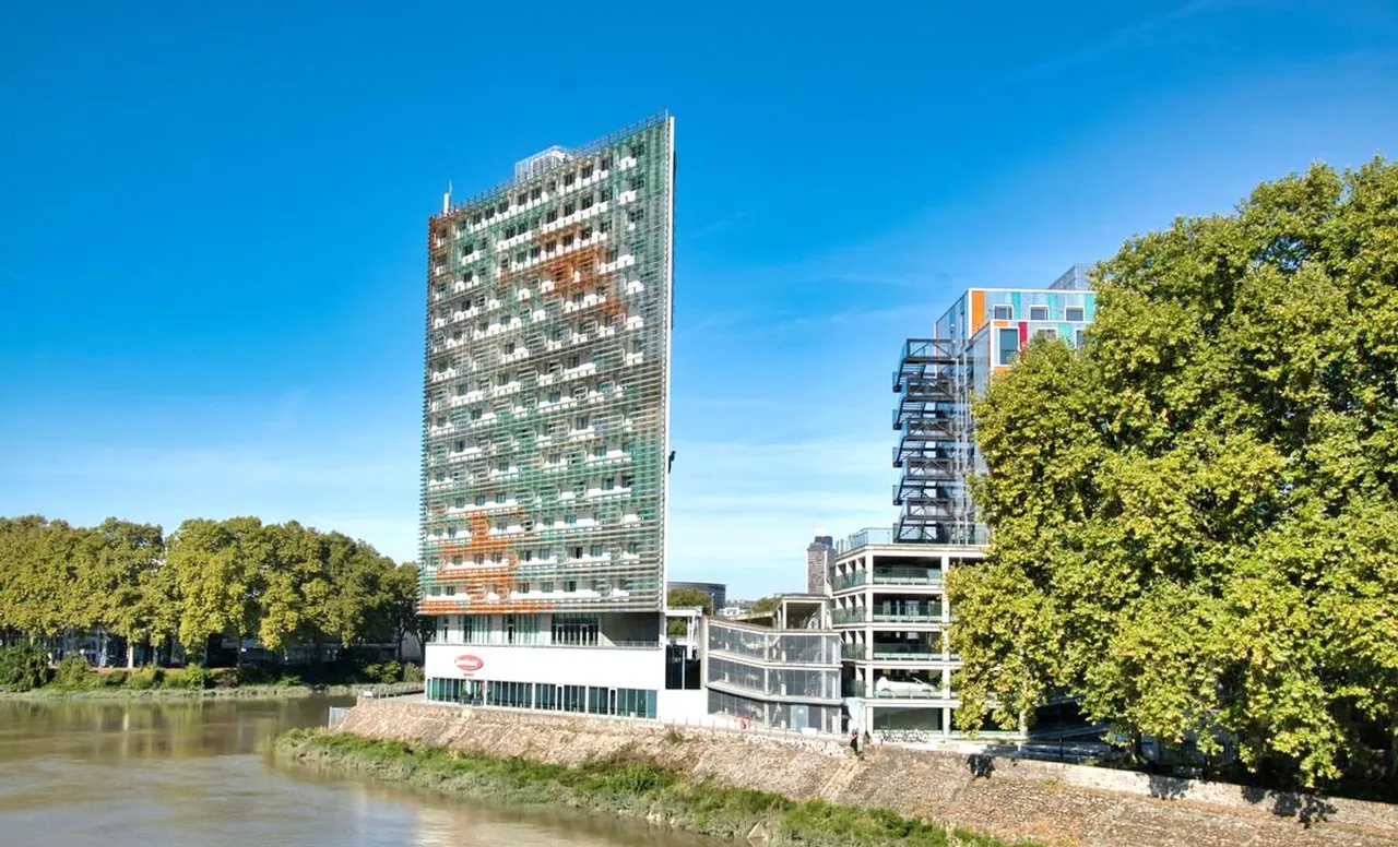 Foto di INVESTIMENTO IN AFFITTO – NANTES - Residence Residhome Berges de la Loire **** - Rendimento del 7,32%.