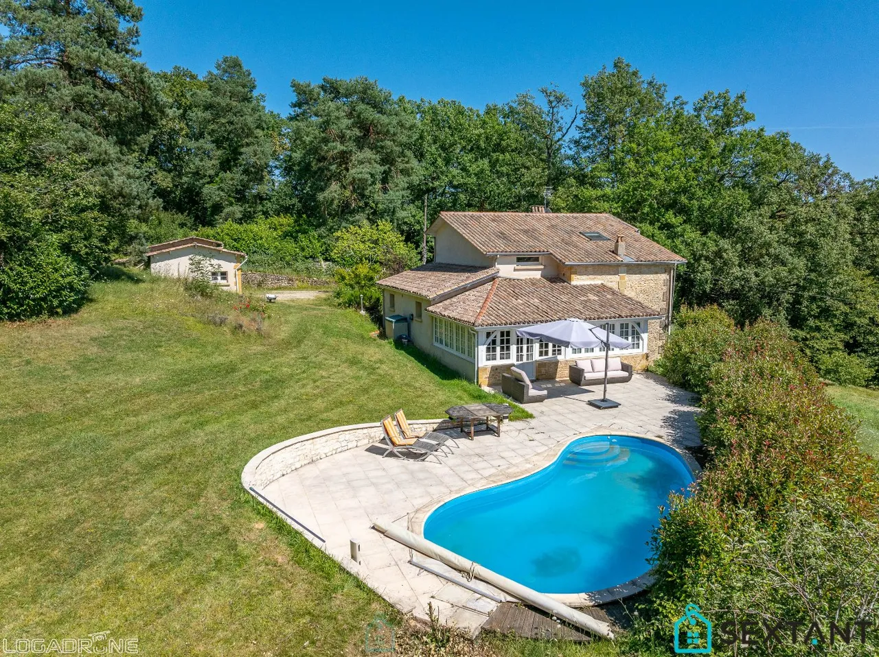 Photo of Character House in Mouleydier with Panoramic Dordogne Valley Views, Pool, and Gîte Potential