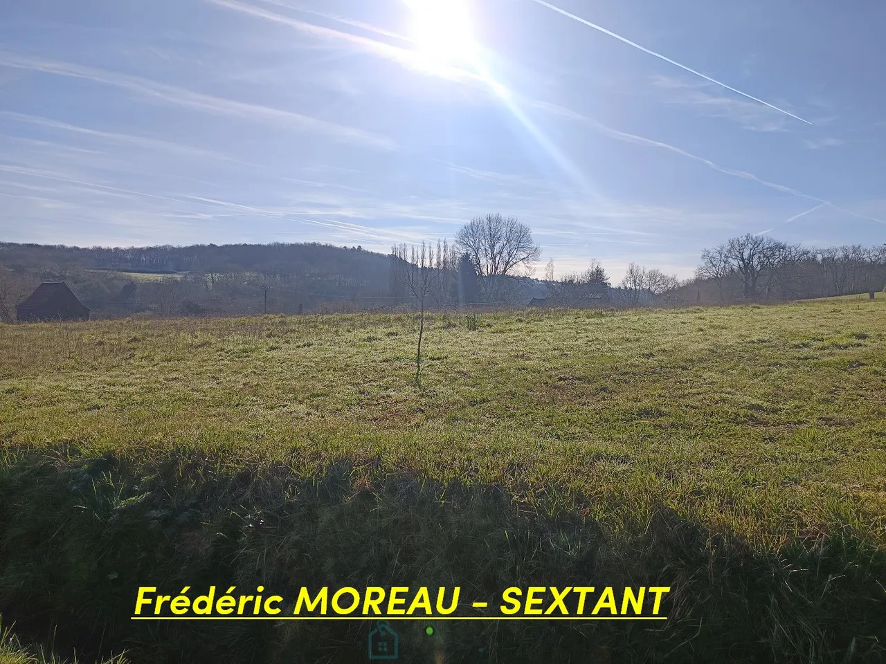Photo of Beautiful building plot with views of LANQUAIS castle