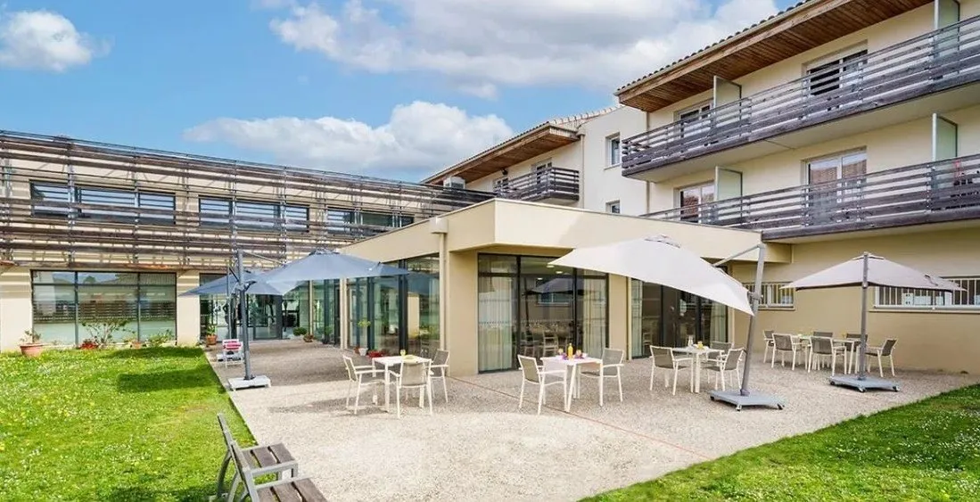 Foto di INVESTIMENTO IN AFFITTO – TARBES – Residenza Senior Les Templitudes a Tarbes - Rendimento del 5,62%