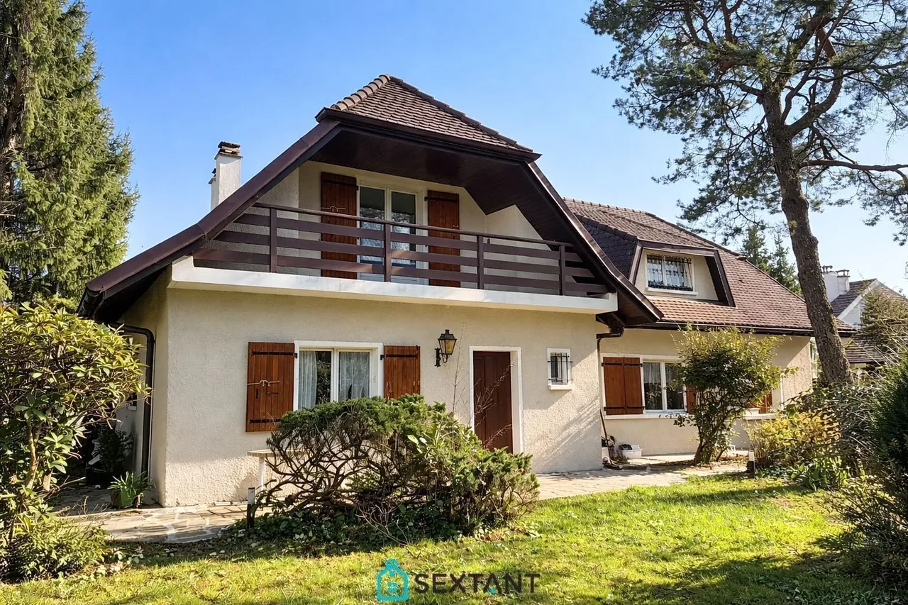 Photo of DIVONNE-LES-BAINS (01220) - Propriété d'exception avec vue panoramique sur le Mont-Blanc - 1 185 000 €