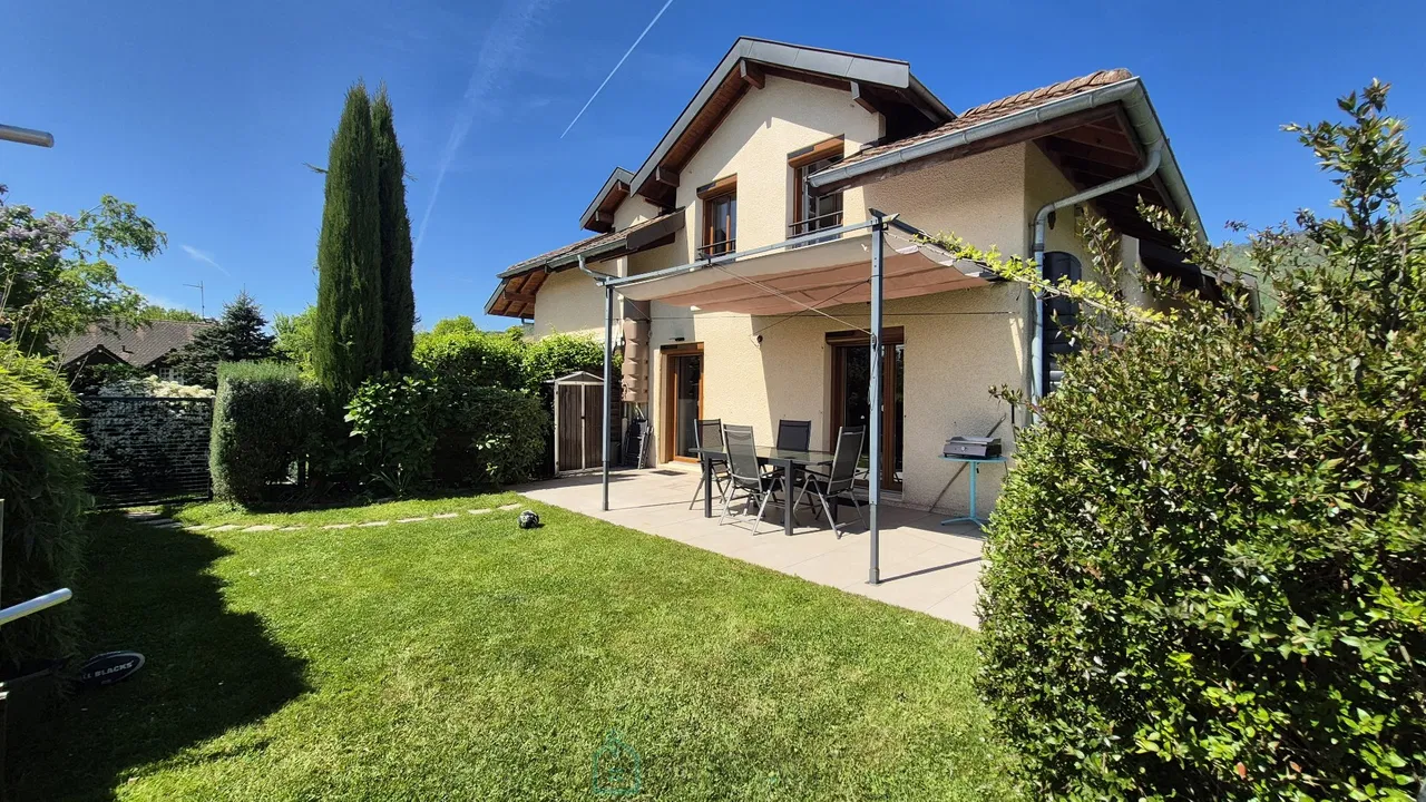 Photo of EXCLUSIVITE - DIVONNE-LES-BAINS - Appartement 4 pièces en duplex de 102 m² - 529.000 €