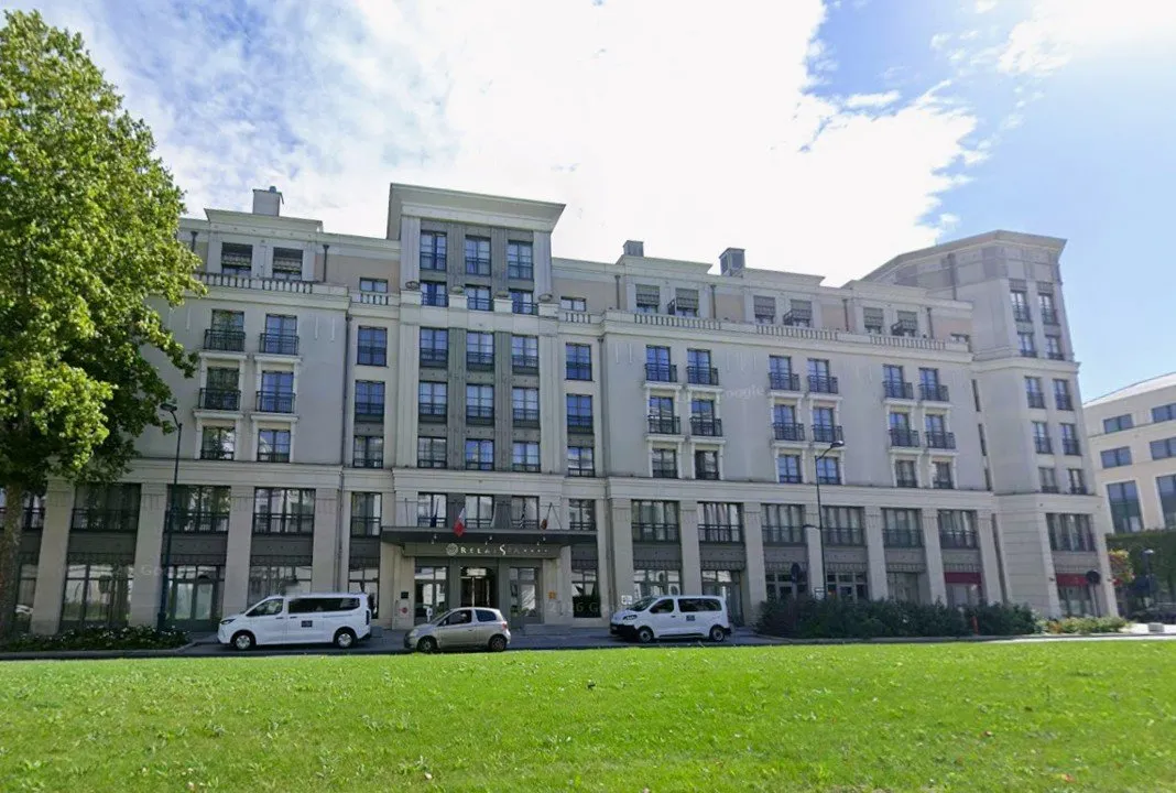 Foto di INVESTIMENTO IN AFFITTO – CHESSY – Reside Etude Relais Spa Val d'Europe Residenza Turistica - Rendimento 6%