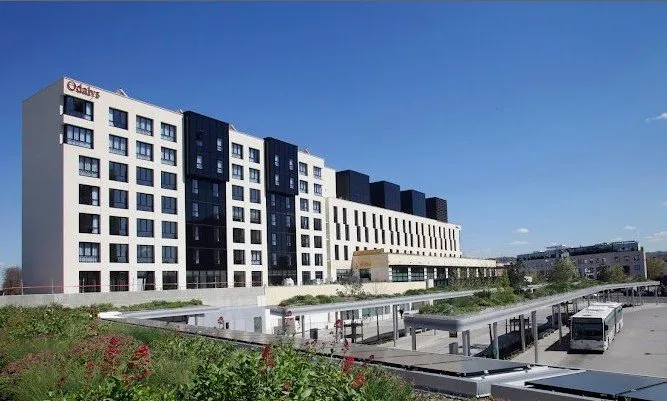 Foto di INVESTIMENTO IN AFFITTO – RUEIL MALMAISON – Residence Odalys Campus Paris Rueil - Rendimento del 5,02%