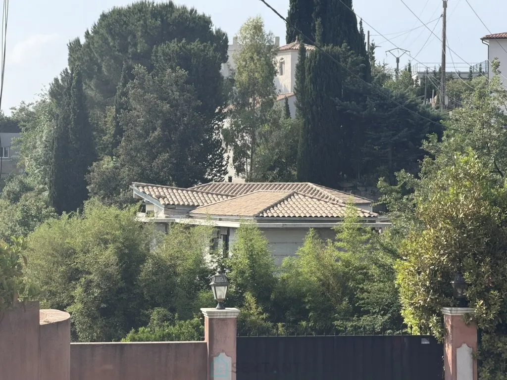 Photo of Cagnes-sur-Mer, contemporary 205m2 villa