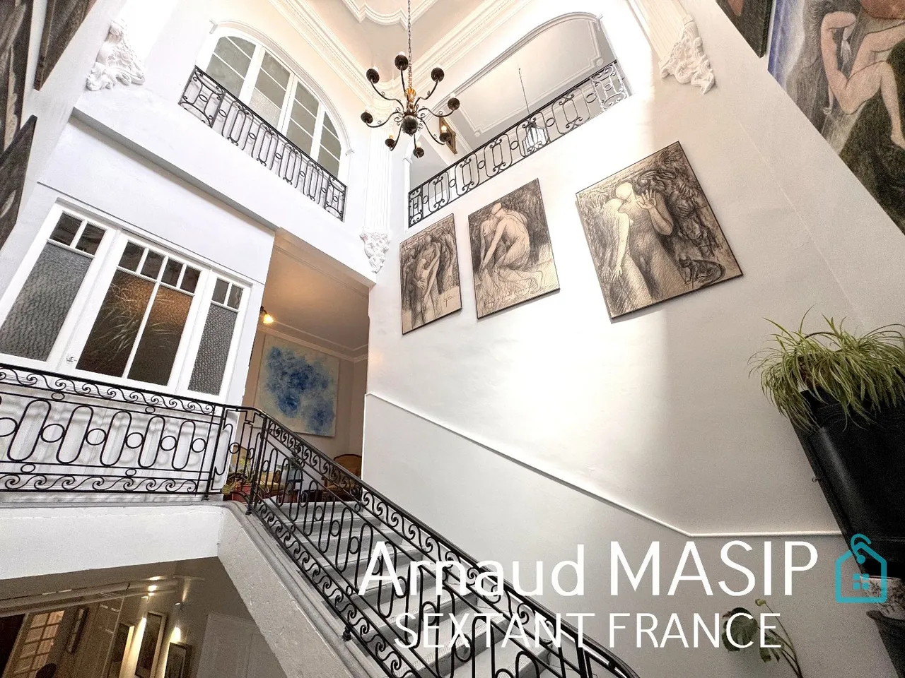 Photo of IMPOSING MAISON BOURGEOISE COMPRISING 3 APARTMENTS, FURTHER DEVELOPMENT POTENTIAL, QUILLAN CENTRE