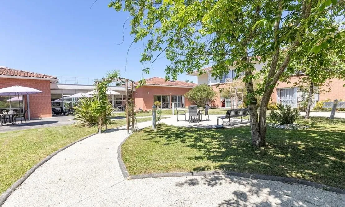 Foto di INVESTIMENTO IN AFFITTO – SAINTE-FOY-D'AIGREFEUILLE – Residenza per Anziani La Cocagne - Rendimento del 5,77%