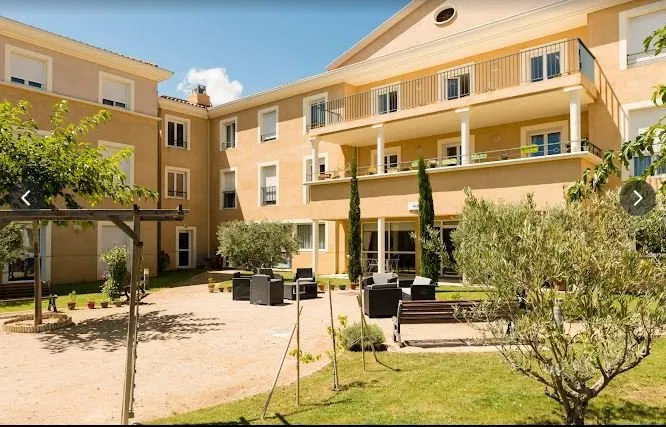 Foto di INVESTIMENTO IN AFFITTO – SALON DE PROVENCE – Residenza per Anziani L'Amandiere - Rendimento del 5,51%