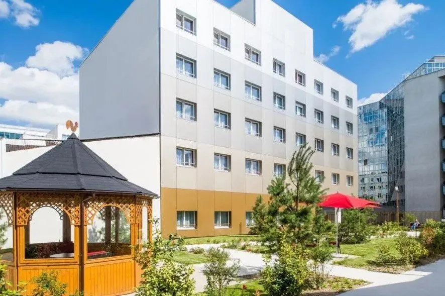Foto di INVESTIMENTO IN AFFITTO – COLOMBES – Residenza per anziani Korian – L'Imperial – Rendimento del 6,31 %