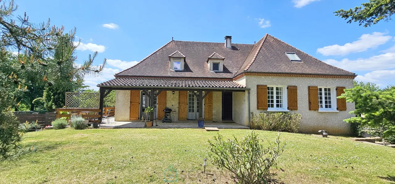 Photo of maison · GOURDON