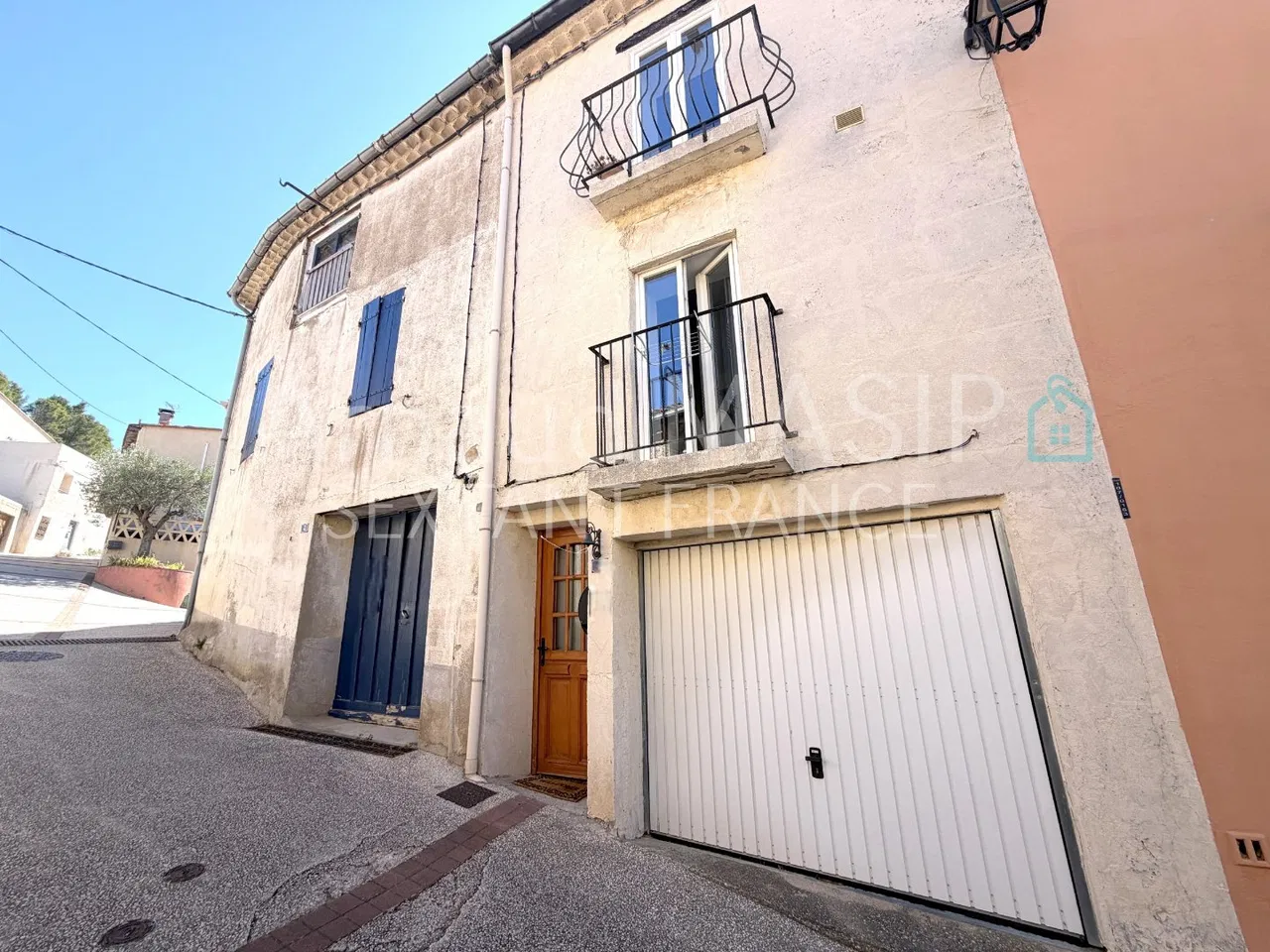 Foto von CHARAKTERVOLLES VOLL RENOVIERTES DORFHAUS 90m², GARAGE, TERRASSE, ANGENEHME AUSSICHTEN