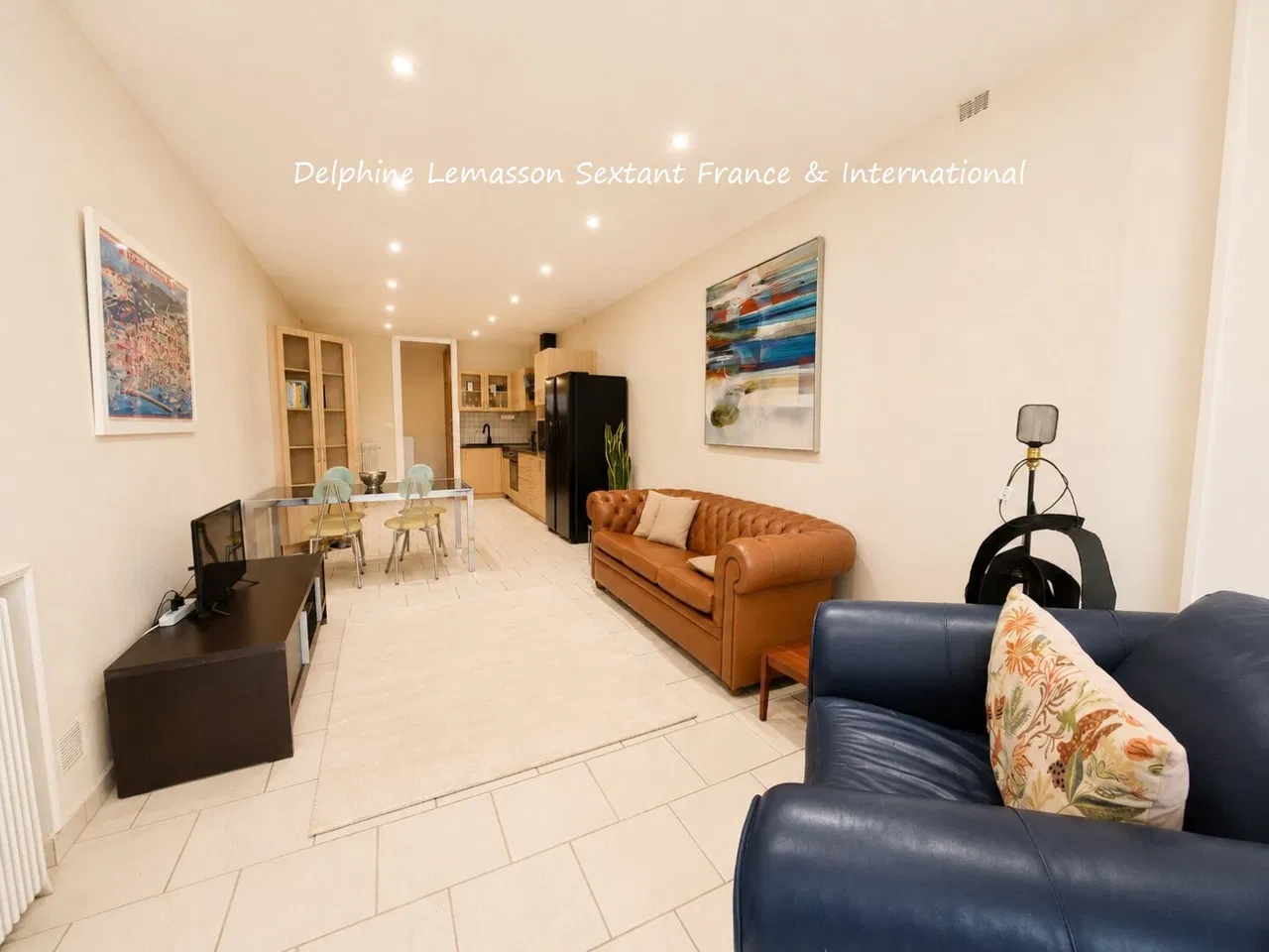Photo of WALK TO EVERYTHING, PRIVATE GARDEN –, 4 BEDROOMS , DIRECT TRAIN TO BORDEAUX