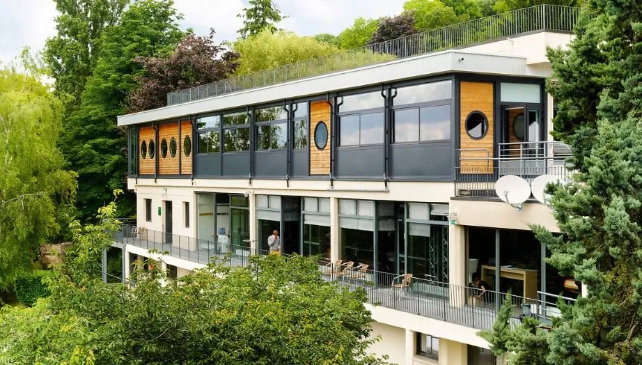 Foto di INVESTIMENTO IN AFFITTO – SEINE-PORT – Residenza Business Chateauform - Les Berges de Seine - Rendimento 7,89%