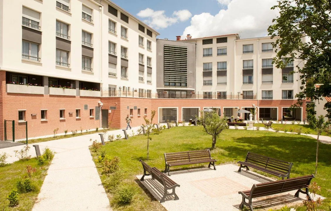 Photo of RENTAL INVESTMENT – TOULOUSE – Nouvelle Orleans Nursing Home Residence - 6.48% return
