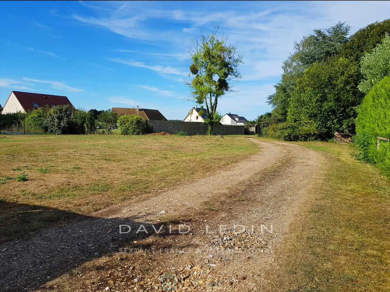 Photo of CONSTRUCTIBLE LAND PACY-SUR-EURE - EVREUX AXIS