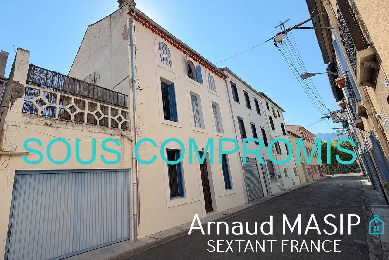 SPACIOUS 4-BED, 2-BATHROOM TOWN HOUSE 164M² WITH GARAGE AND TERRACE