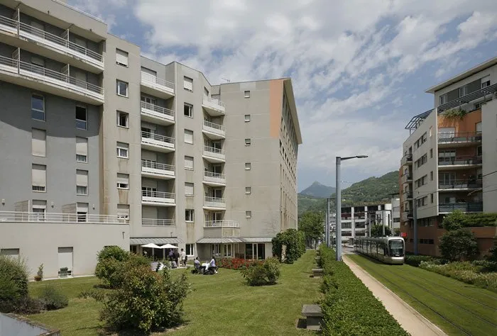 Foto di INVESTIMENTO IN AFFITTO – Grenoble – Residenza studentesca Les Estudines Marie Curie - Rendimento 6,63%