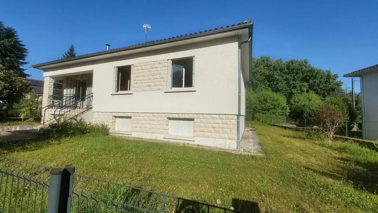 Photo of BERGERAC : Maison dans un quartier calme et proche des commerces