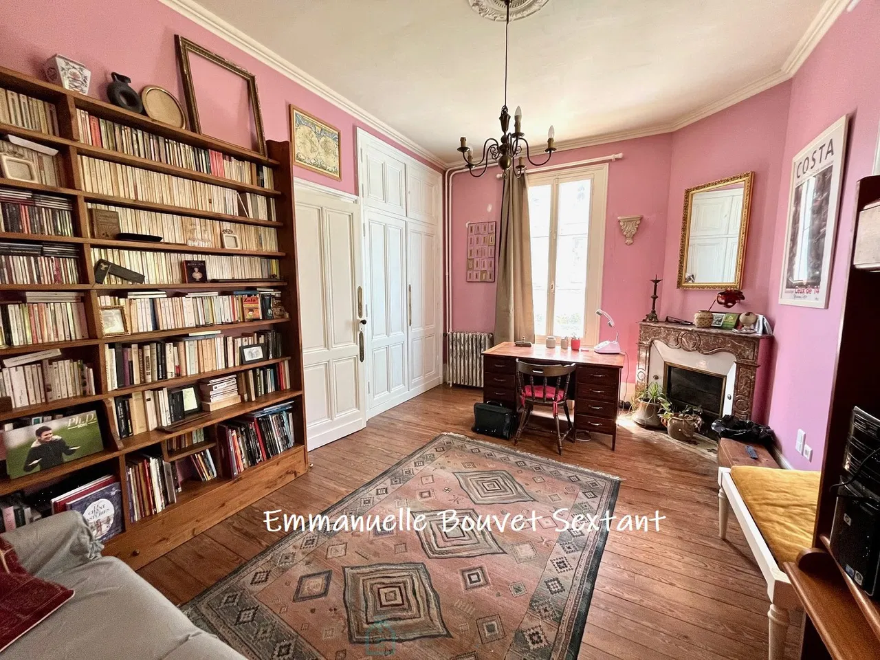 Photo of Beautiful large bourgeois mansion from 19th century, town center, all comodities walking distance, garden, terraces, garage