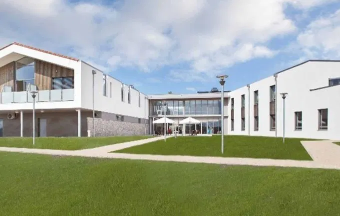 Foto di INVESTIMENTO IN AFFITTO – Lamontjoie – Residenza per anziani Louis IX – Rendimento 7,13%