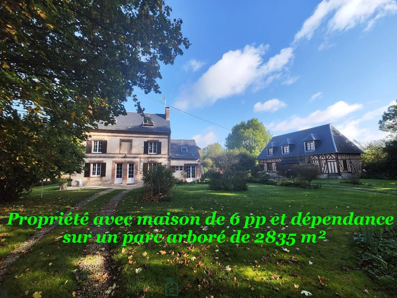 Photo of maison · LISIEUX