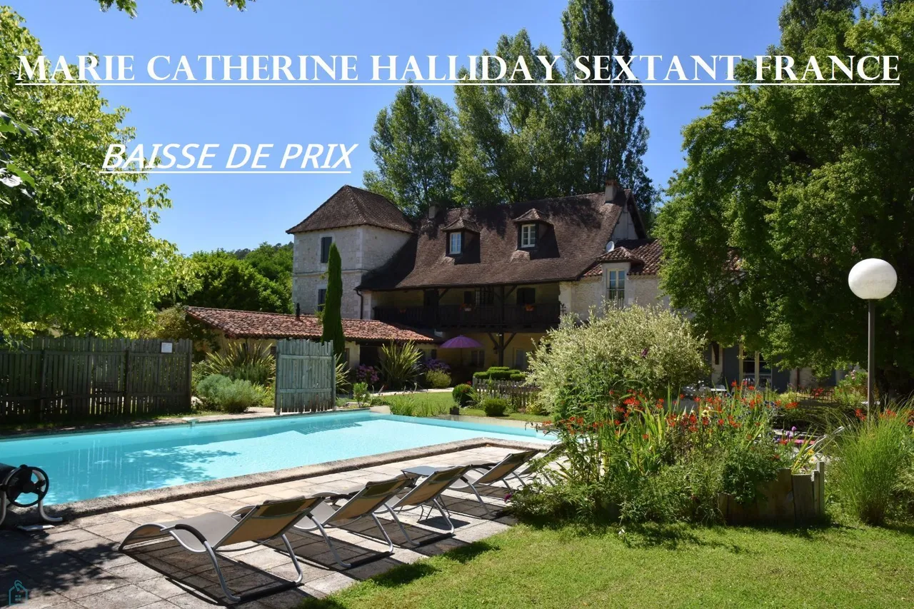 Photo of Exceptional 11-Bedroom Property with Swimming Pool on 11,000 m² near Périgueux