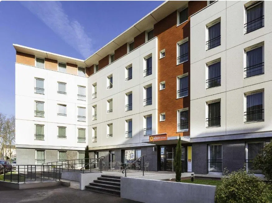 Foto di INVESTIMENTO IN AFFITTO – ORLEANS – Adagio Access Orleans Aparthotel Residenza Commerciale - 6,22% di rendimento