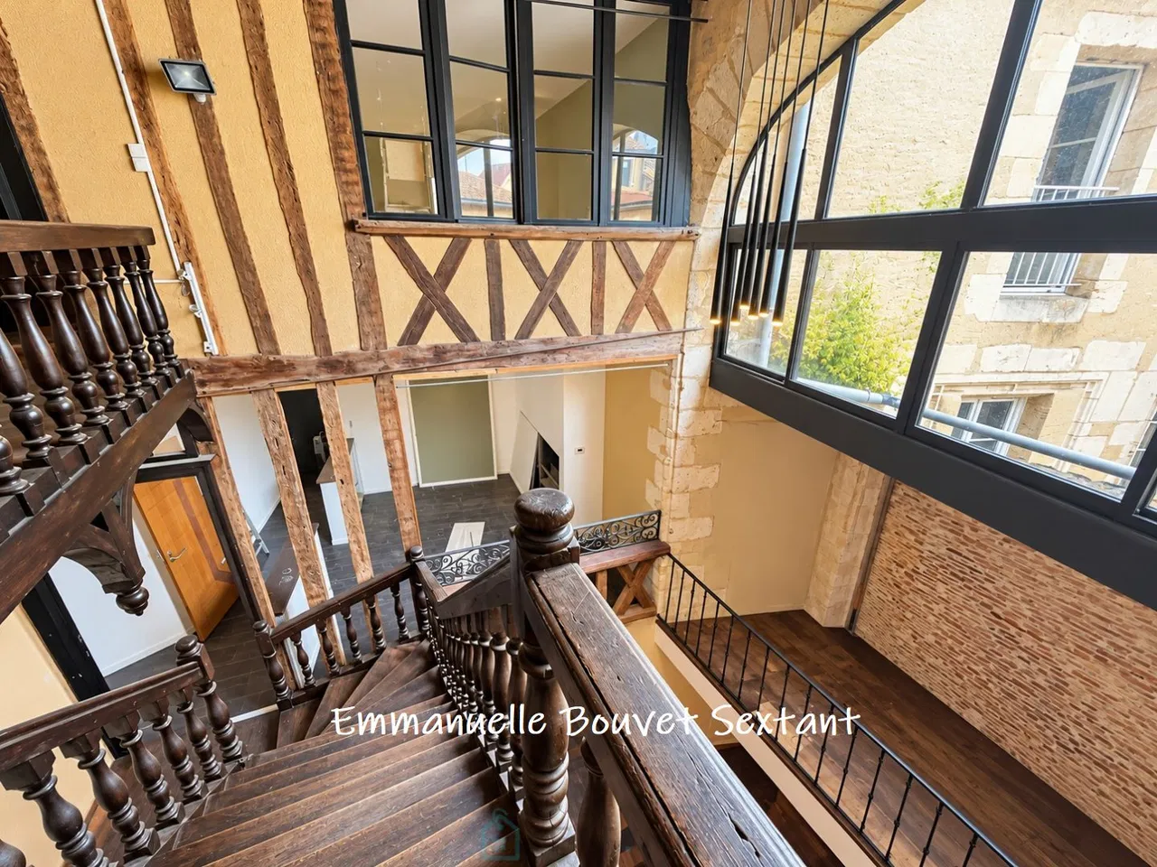 Photo of Bergerac historical center, building enabling different kind of projects