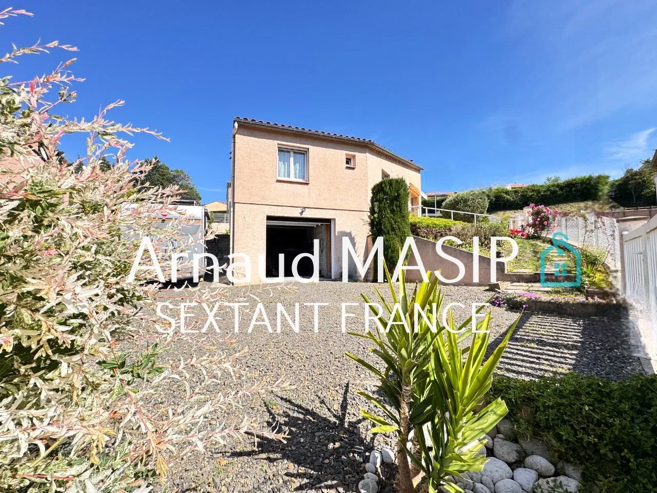 Photo of DETACHED 3-BED VILLA, DOUBLE GARAGE, TERRACE, SPACE FOR MOTOR HOME, ATTRACTIVE VIEW, QUIET LOCATION NEAR AMENITIES