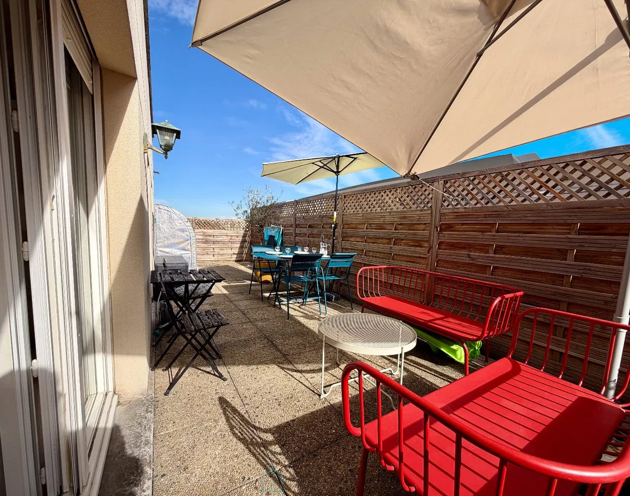 Photo of Apartment terrace 90 m2 - 3 bedrooms, Double-parking place, 1 cellar