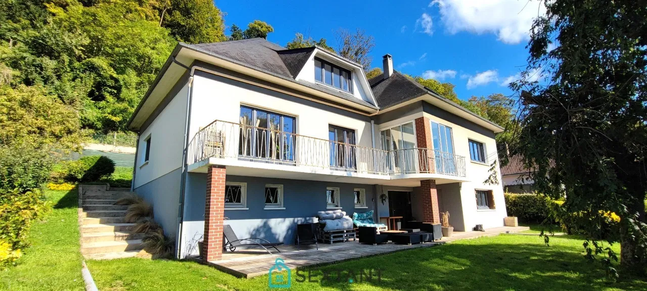 Propiedad con encanto de 280 m² – 5 dormitorios – Vistas panorámicas – Sin vistas a propiedades vecinas