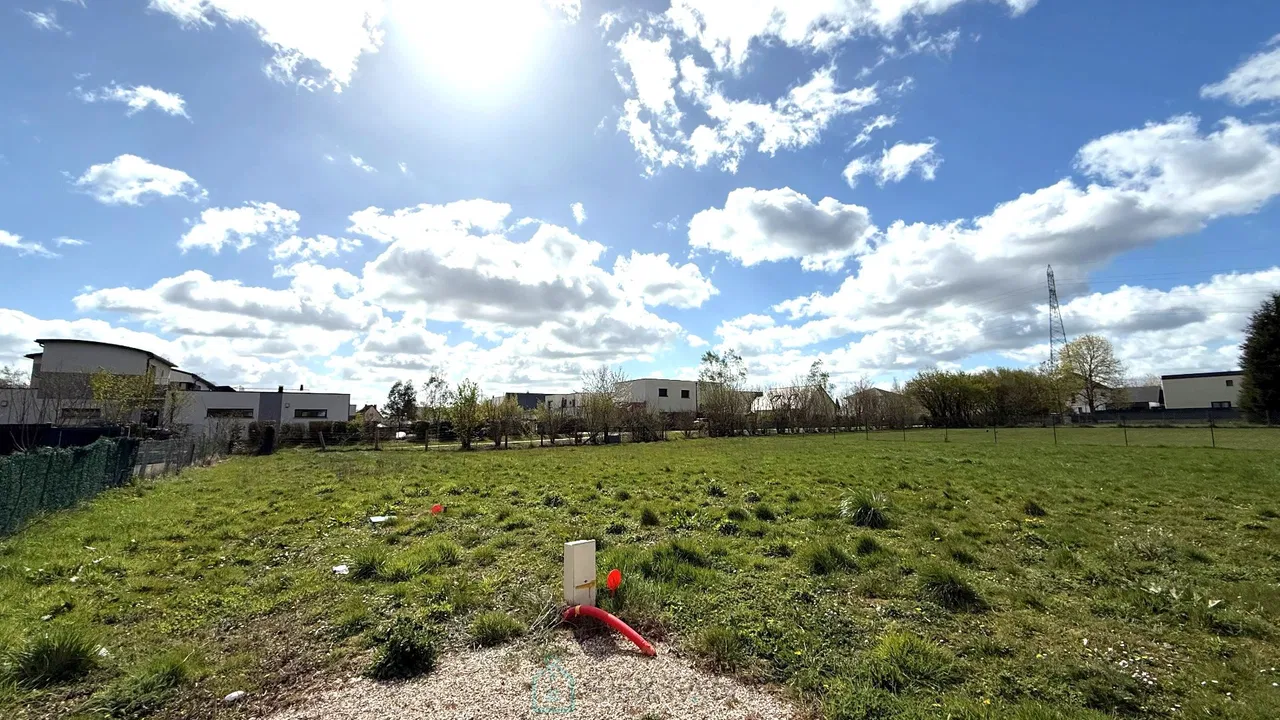 Foto di Bellissimo terreno di 666m² dotato di tutti i servizi