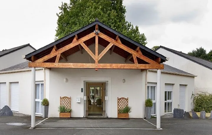 Foto di INVESTIMENTO IN AFFITTO – ANDARD - Residence Ephad Colisee Iaso - 6,62% redditività.