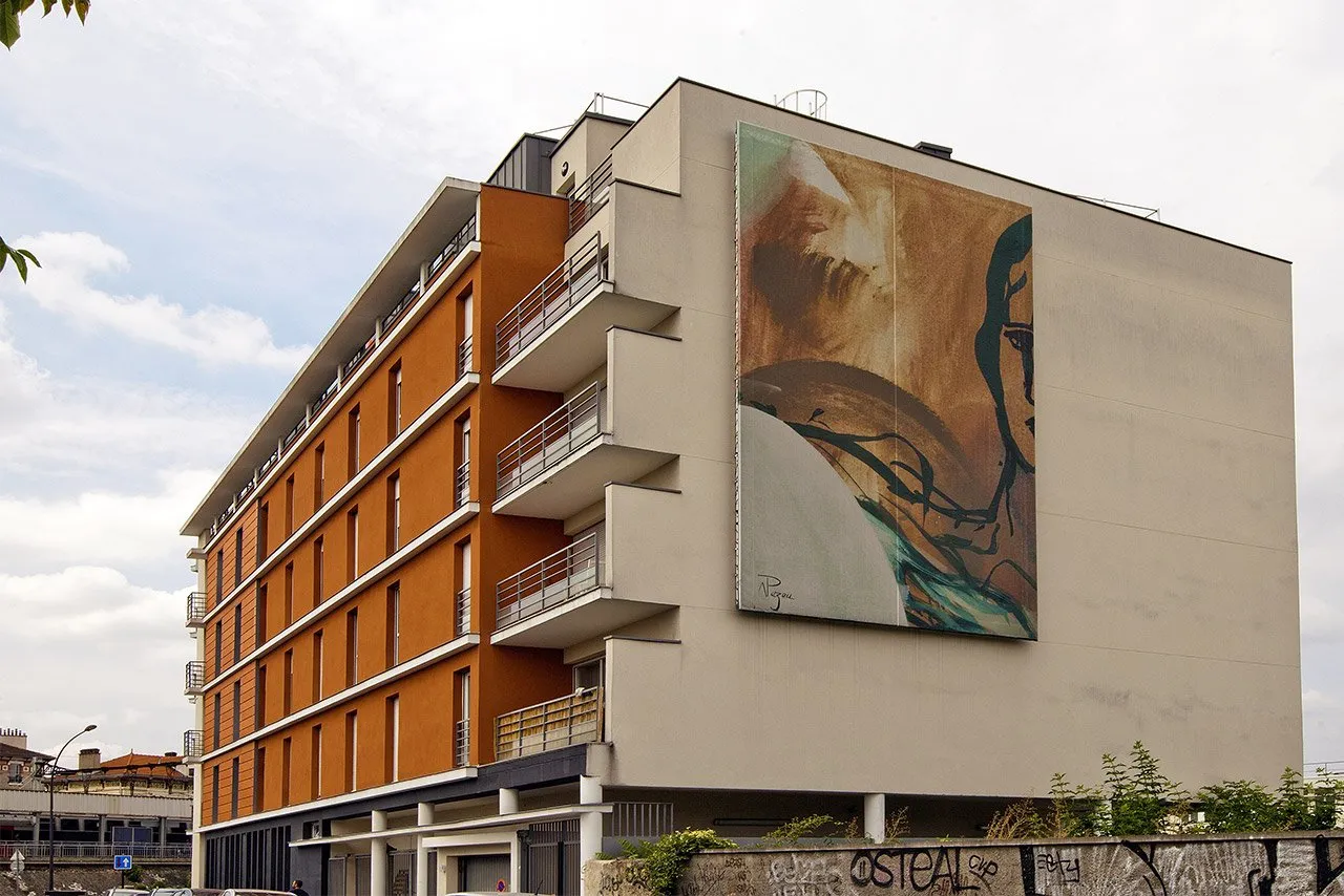 Foto di INVESTIMENTO IN AFFITTO – Vitry-sur-Seine – Residenza studentesca Les Estudines Pierre Semard – 5.37% redditività