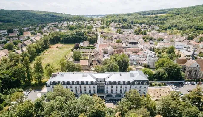 Foto di INVESTIMENTO IN LOCAZIONE – Nogent-l'Artaud – Residenza EHPAD Le Chateau de la Source – Redditività 7,62%